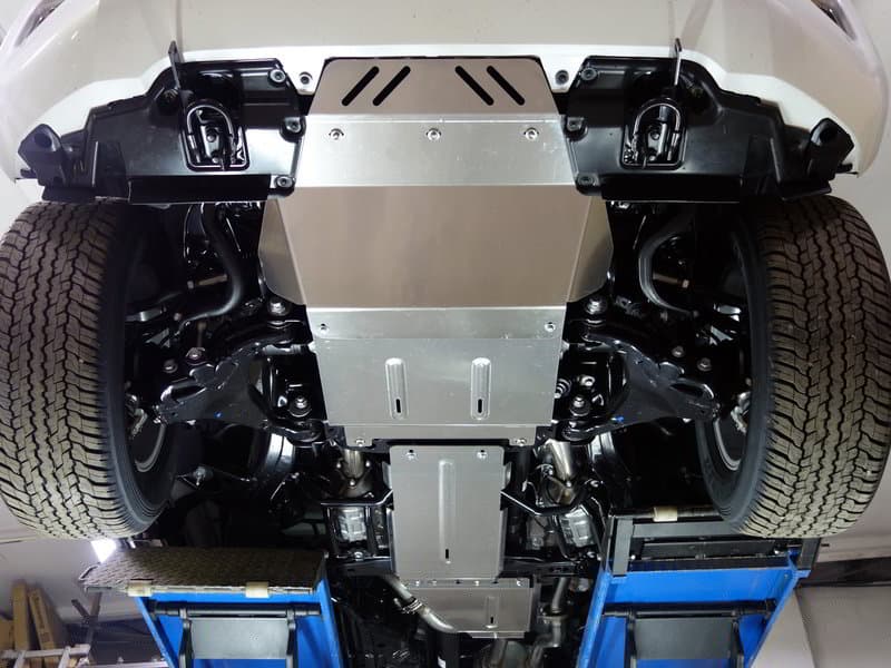 Защита двигателя для Lexus LX570 (вкл. Sport) (2012-2021)